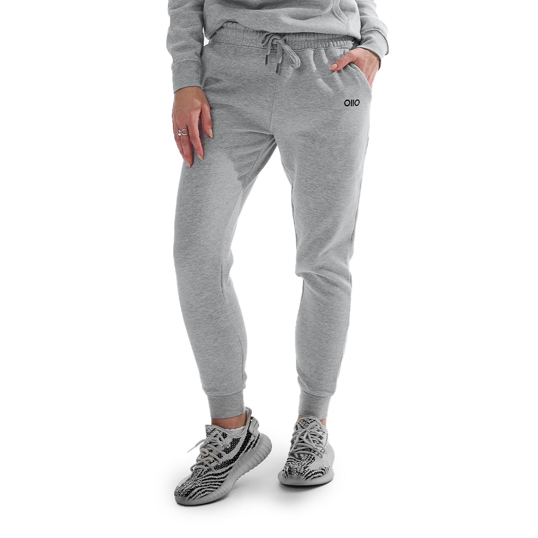 Signature Essentials Jogger Pants