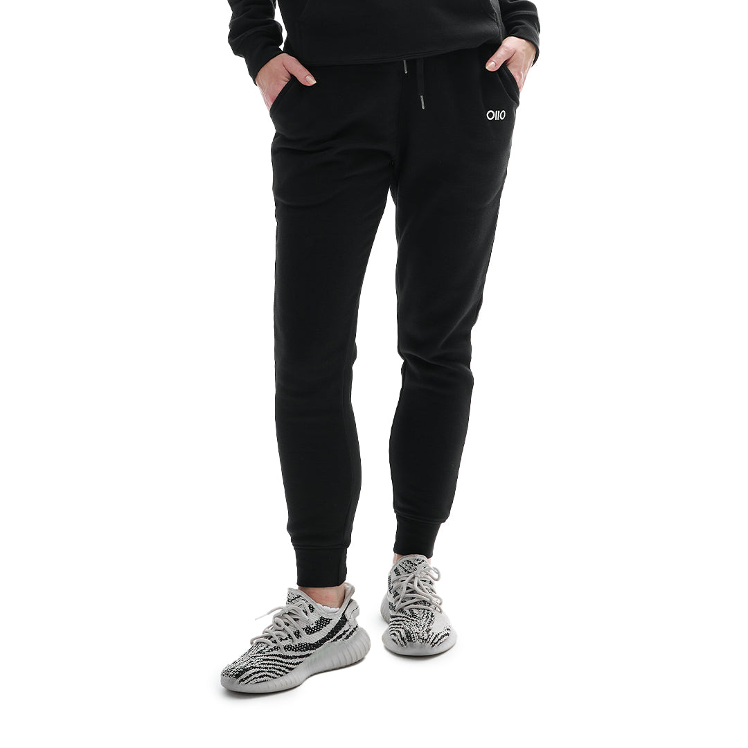 Signature Essentials Jogger Pants